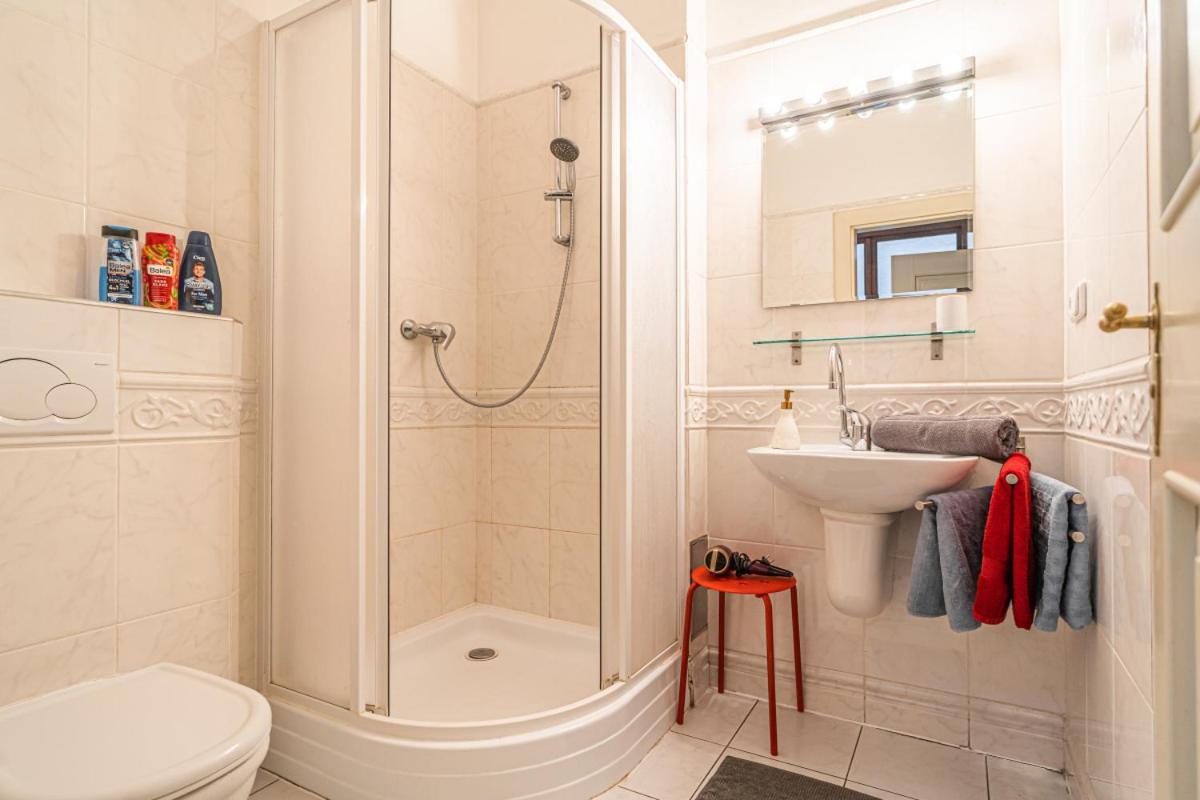 Apartamento Stylish Studio At Lesser Town, Charles Bridge 3min By Walk *