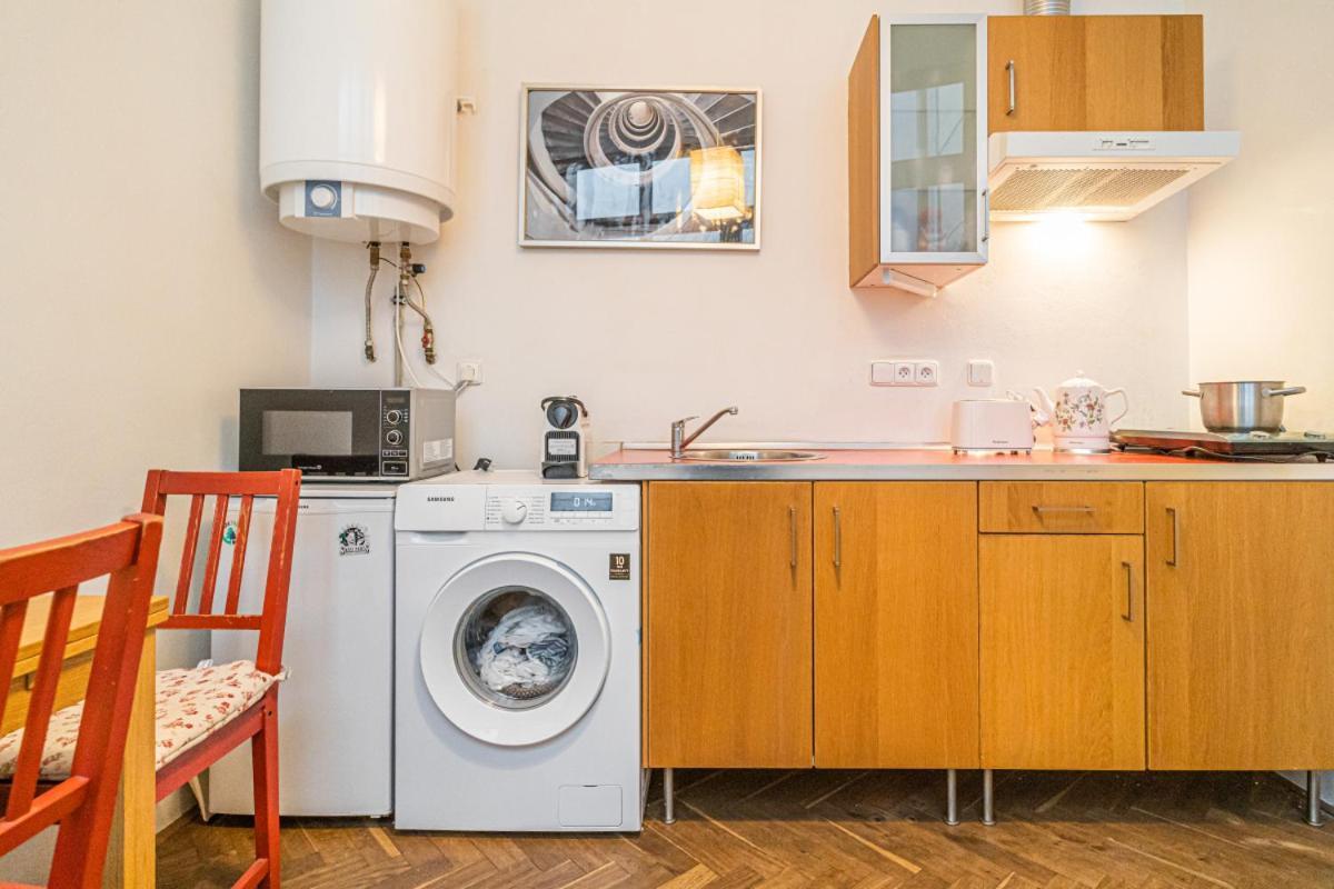 Stylish Studio At Lesser Town, Charles Bridge 3min By Walk Apartamento
